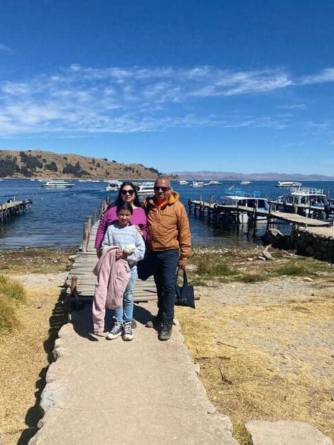 Gloria Duque and family