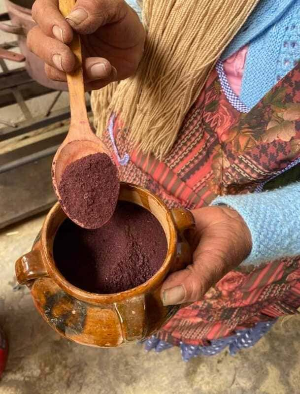 Bolivian Traditional Clothes-Natural Dyes.