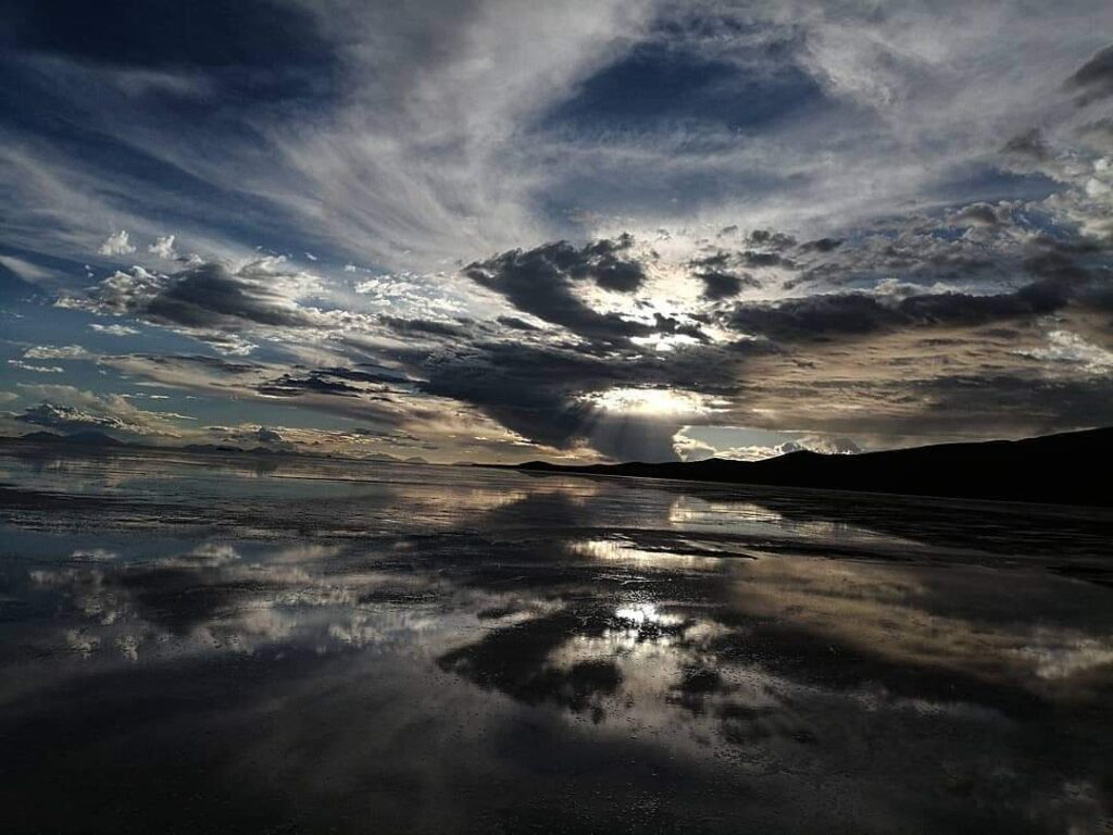 Outdoor Xpeditions-Uyuni Salt Flat Mirror